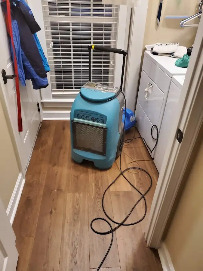 Commercial dehumidifier deployed for Flood Damage Cleanup in Hawthorn Woods