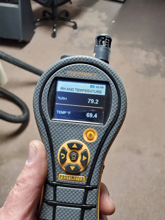 Moisture meter humidity assessment for Mold Remediation & Removal in Hawthorn Woods
